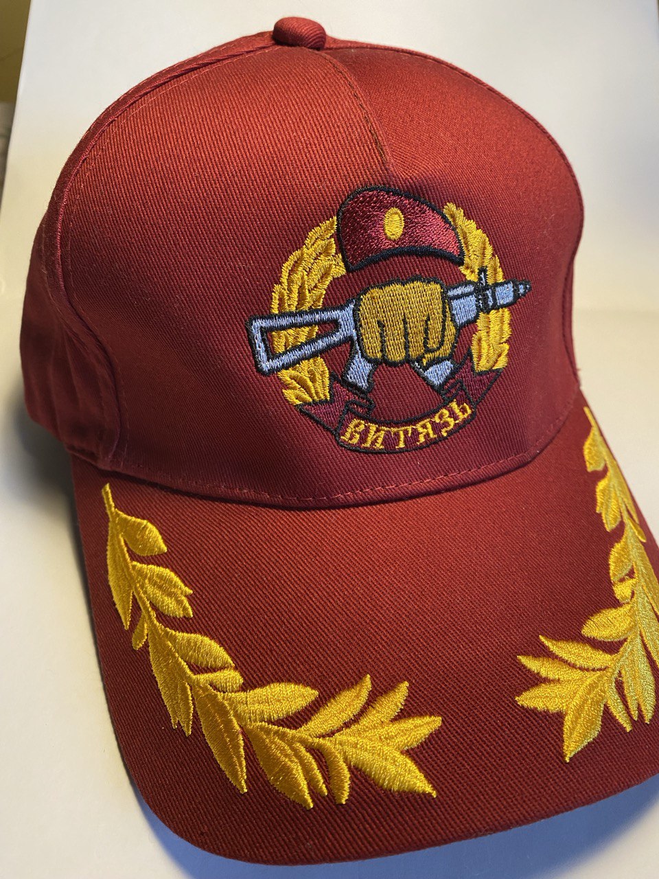 Бейсболка Витязь с дубом