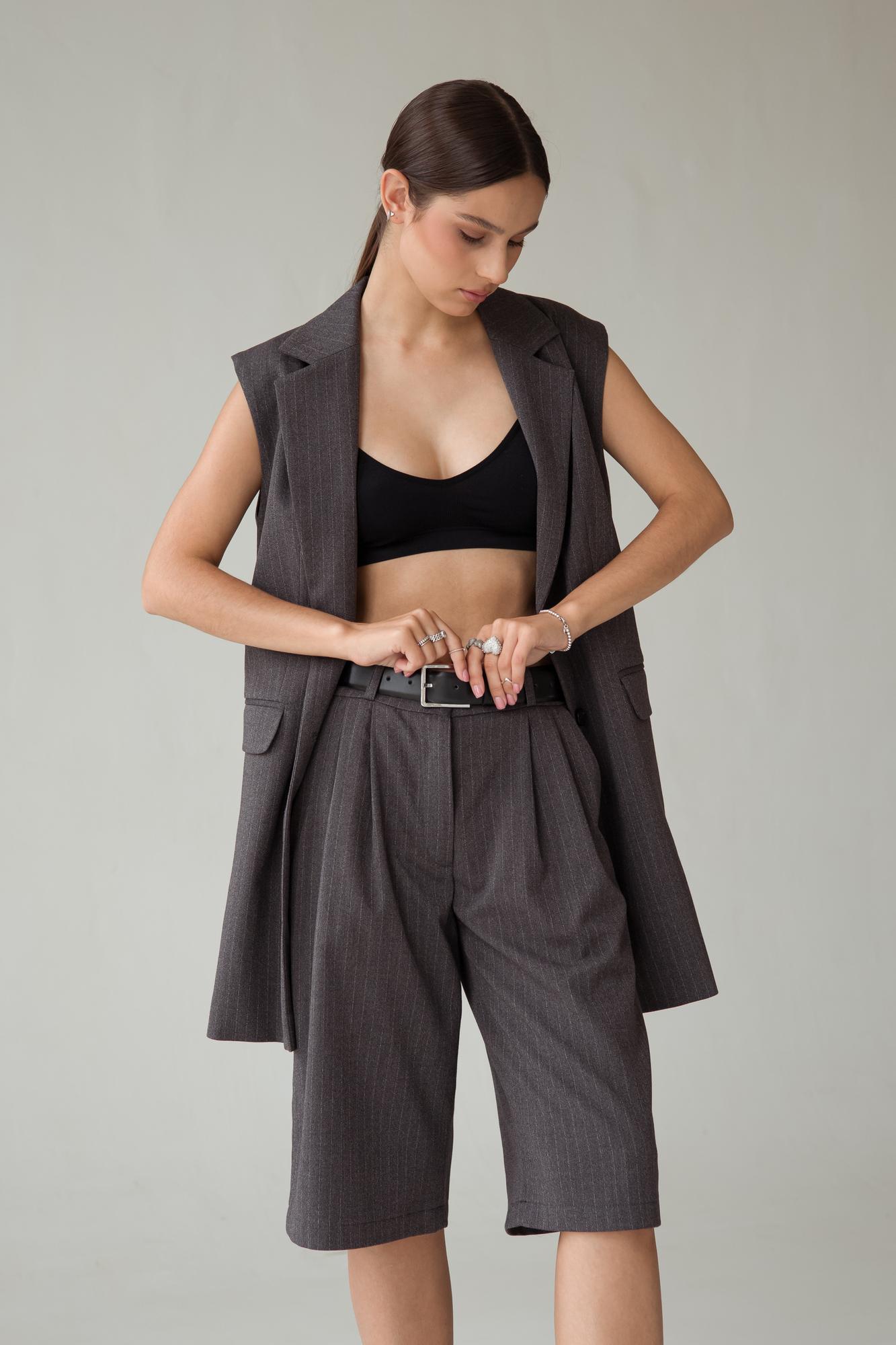 Бермуды SoHo серые в полоску