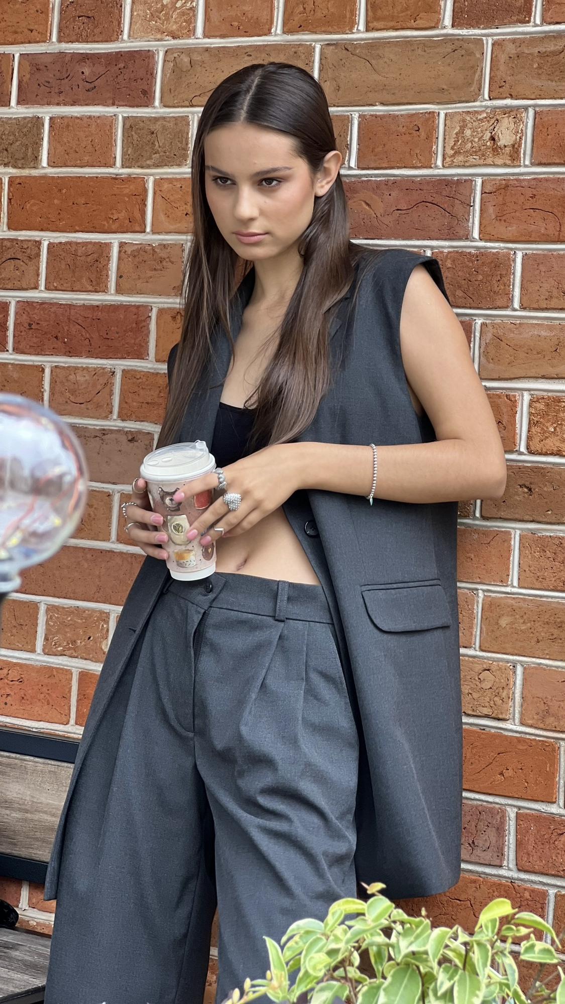 Жилет SoHo в цвете антрацит