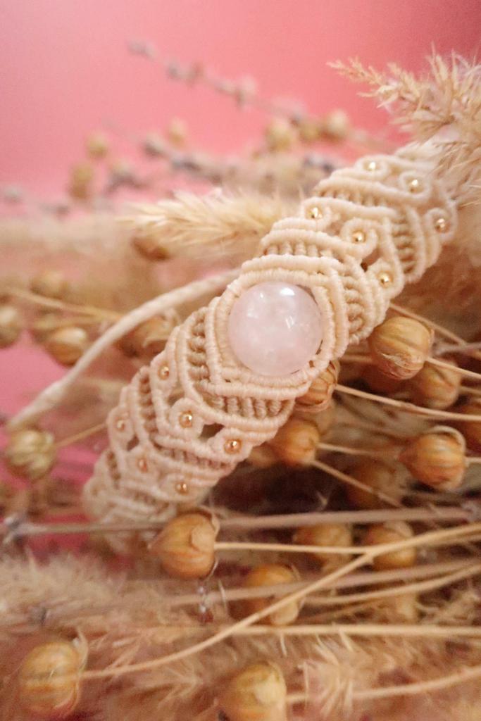 Браслет с розовым кварцем (широкий)