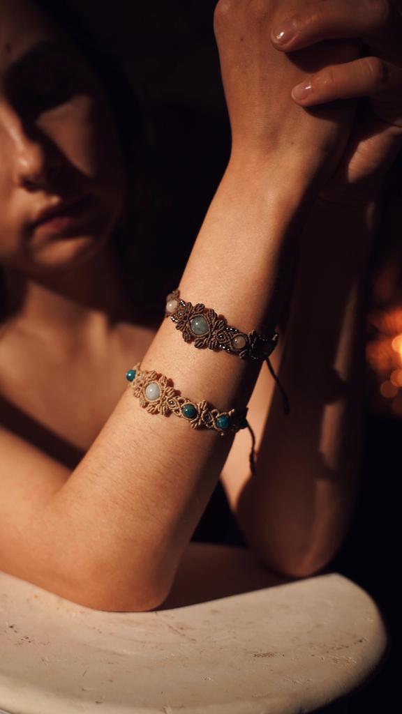 Браслет берилл и апатит (светлый беж.)