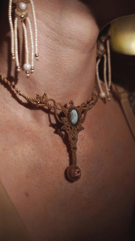 Чокер с ларимаром и родохрозитом