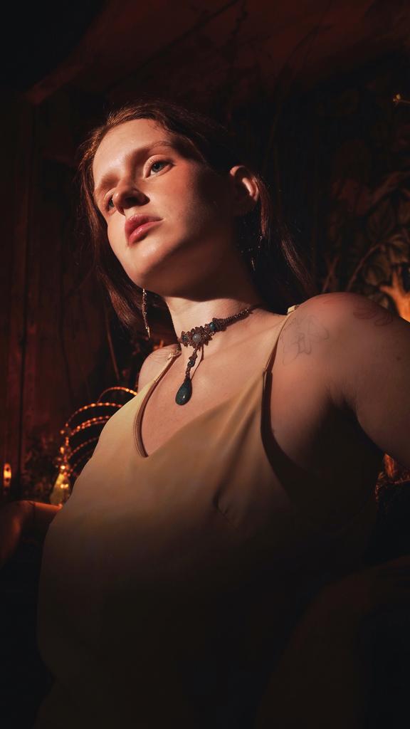 Чокер с апатитом и аквамарином