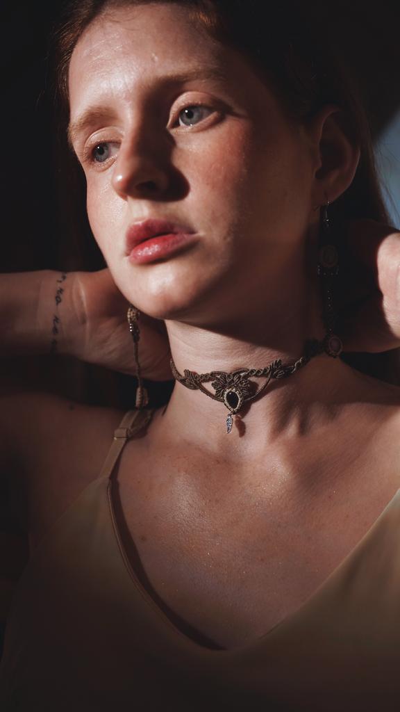 Чокер с аметистом