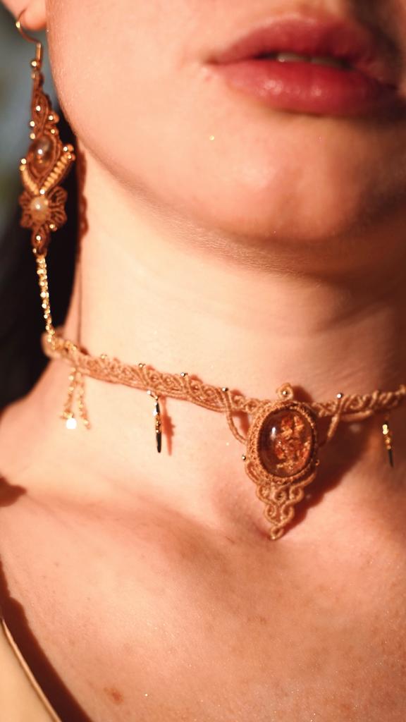 Чокер "Остара", кварц с хлоритом