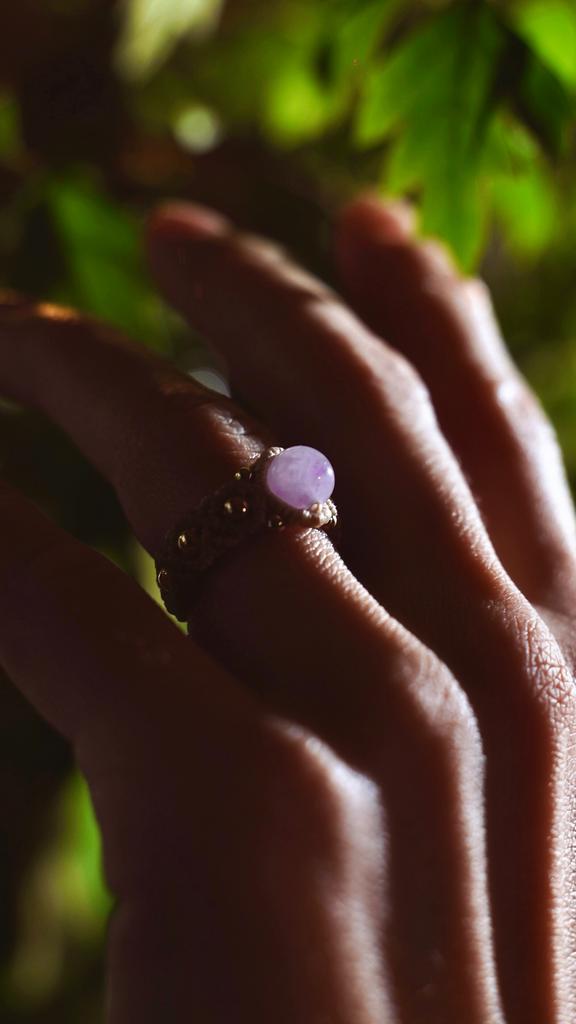 Кольцо с аметистом