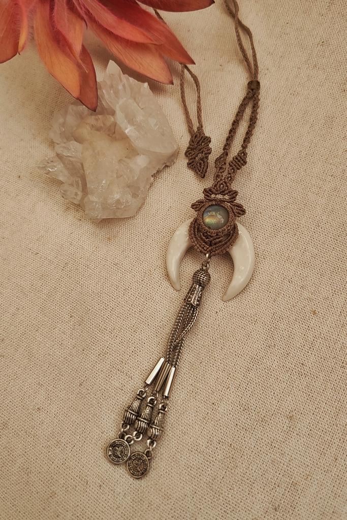 Кулон-Лунница "Лабрадор"