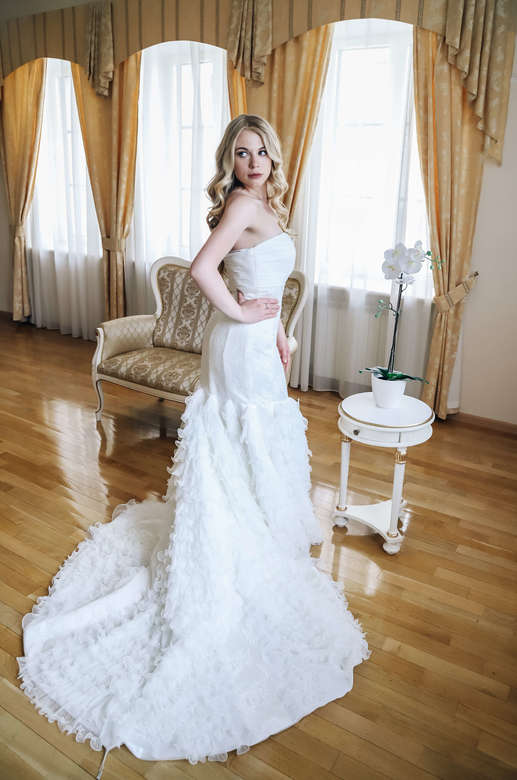 Свадебное платье Pepe Botella 3211