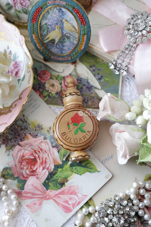 Винтажный деревянный флакон "Роза", Болгария.