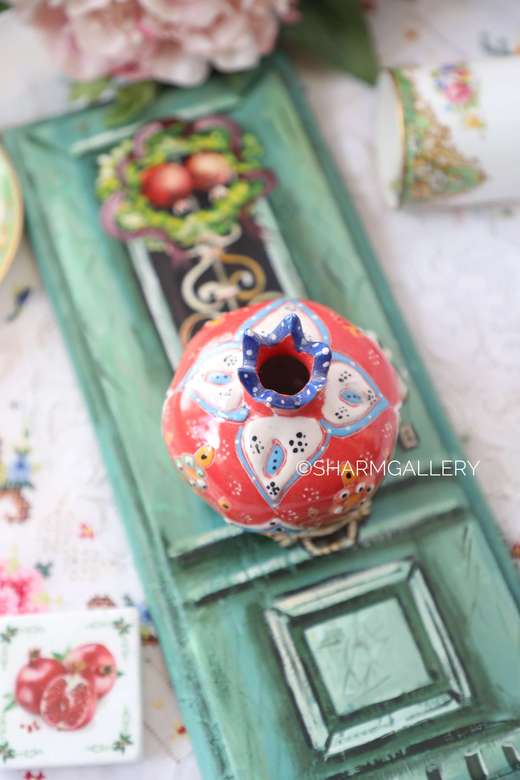 Винтажный гранат, керамика ручной работы.