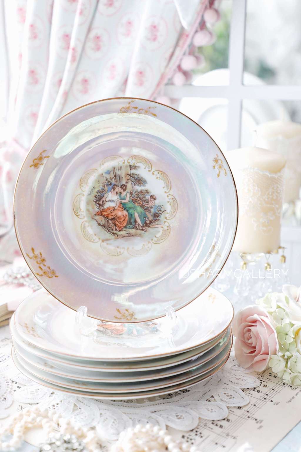 Тарелка пирожковая «Мадонны» 19см, фарфор Weisswasser ГДР.