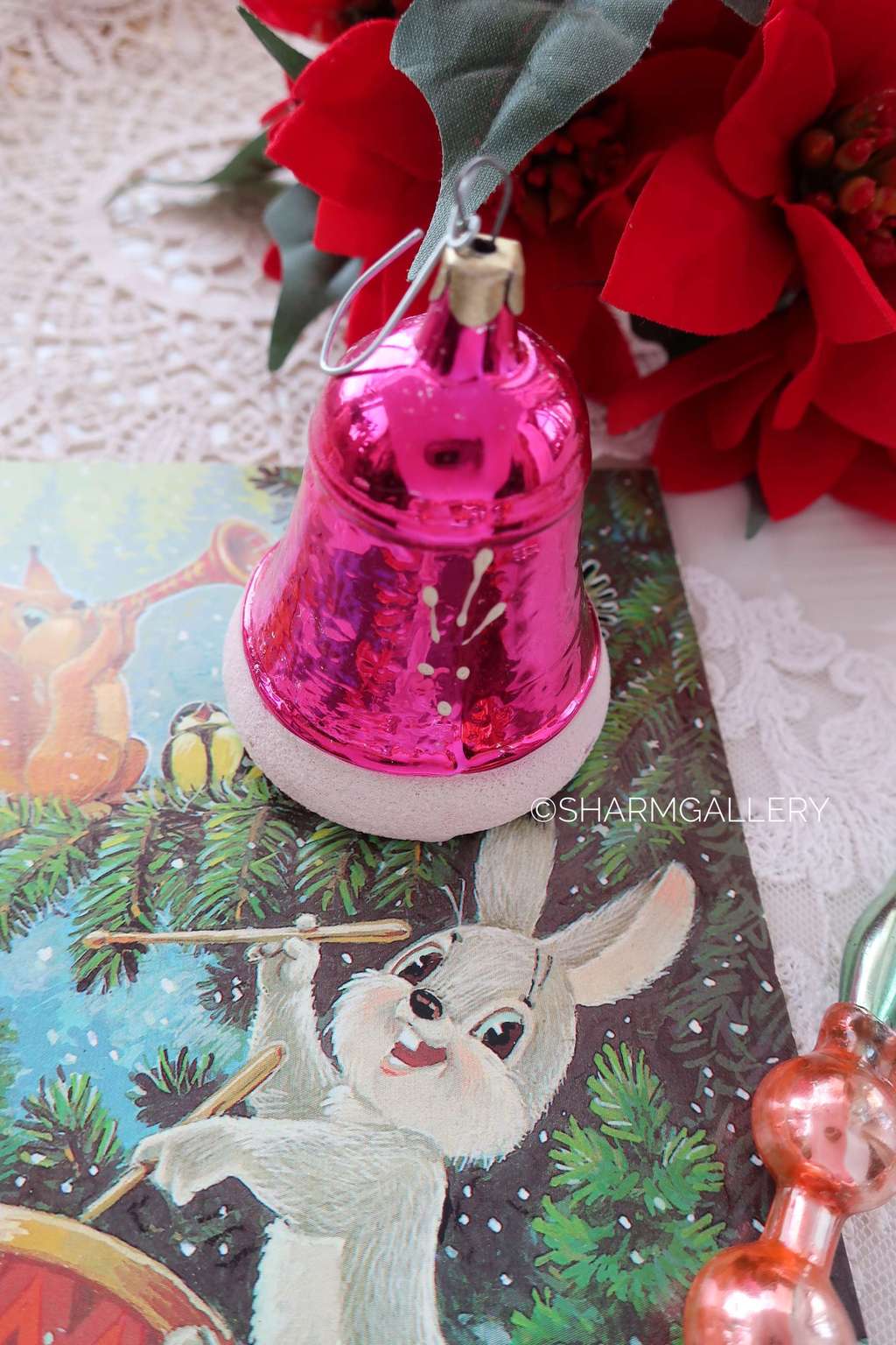 Колокольчик ярко - розовый №12, звенит. Елочная игрушка, стекло, СССР.