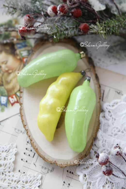 Набор елочных игрушек СССР "Огурцы и горошек", 3шт.