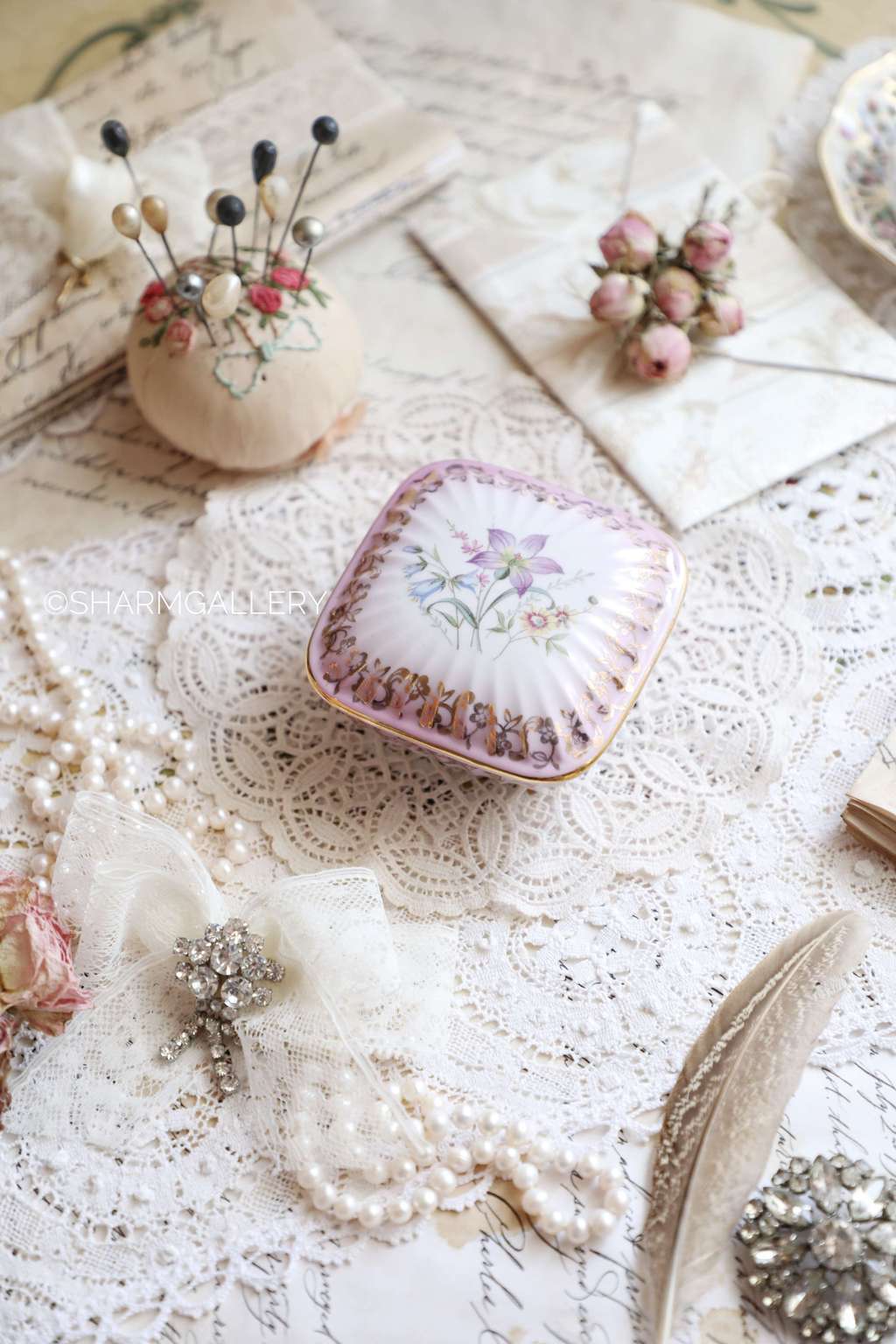 Винтажная розовая шкатулка фарфор "Martinroda", Германия. Винтаж.