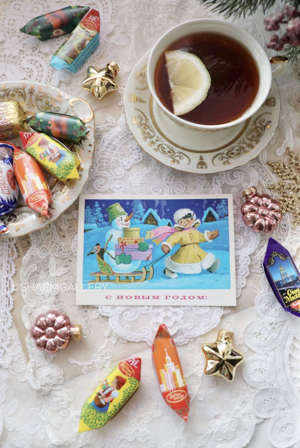 Новогодняя открытка "Мальчик и снеговик" №94 СССР. Художник Ф.Марков 1981г.