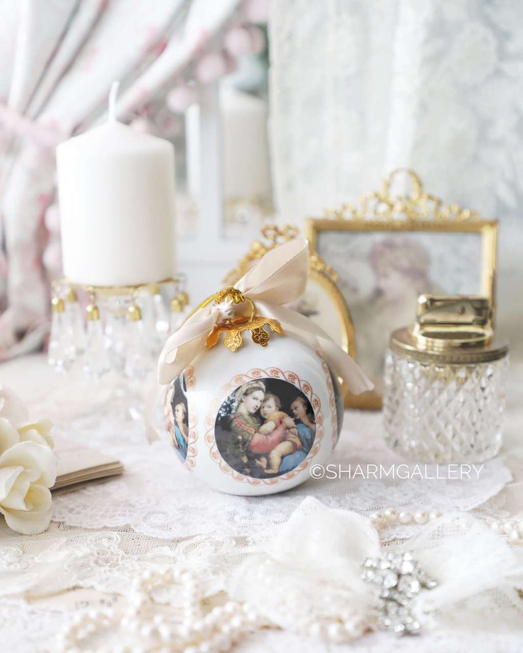 Елочный шар «Мадонна с ребенком» фарфор Франция.