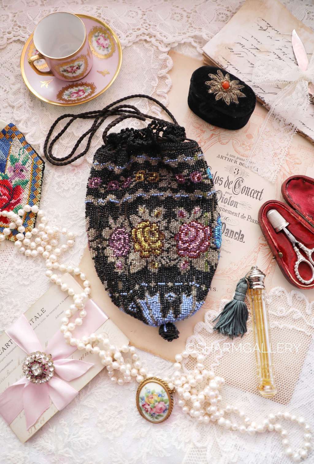 Антикварная бисерная сумочка - кисет. Франция 19век.