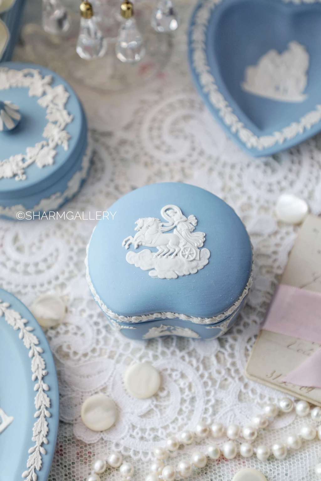 Шкатулка бисквитный фарфор Веджвуд, Wedgwood Англия.