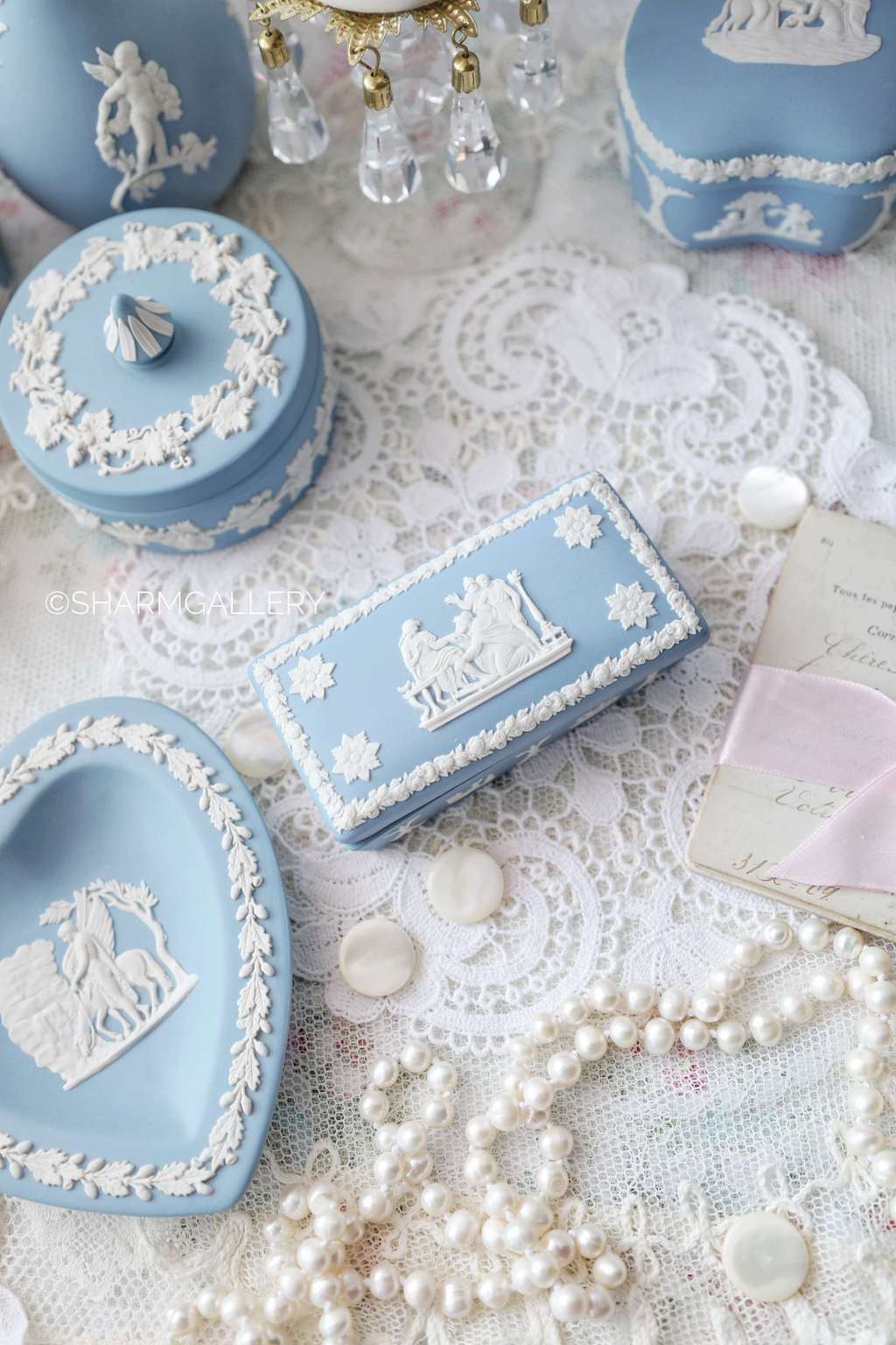 Шкатулка прямоугольная бисквитный фарфор Веджвуд, Wedgwood Англия.