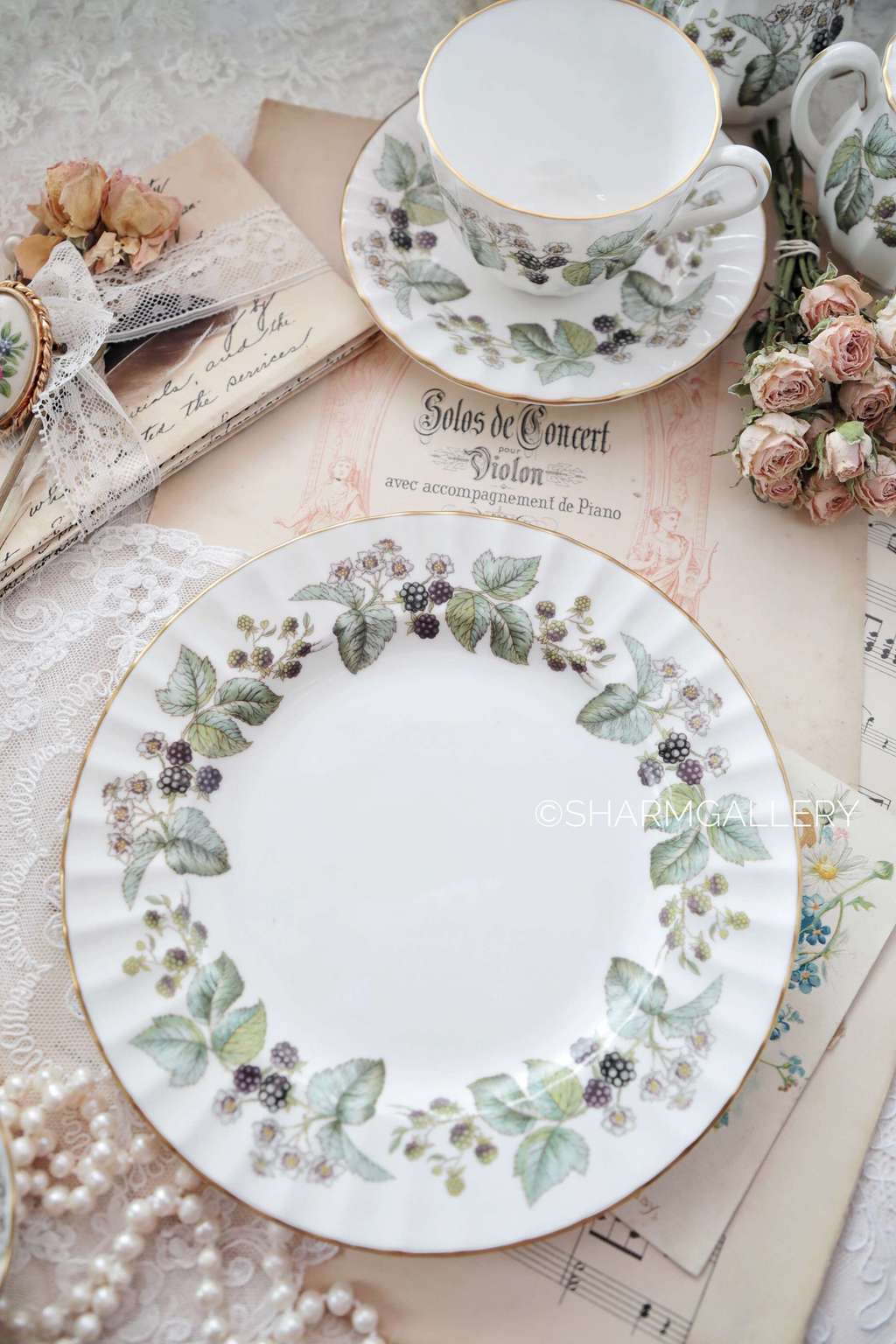 Тарелка 21см., "Ежевика" Lavinia от Royal Worcester, Англия. Винтаж.