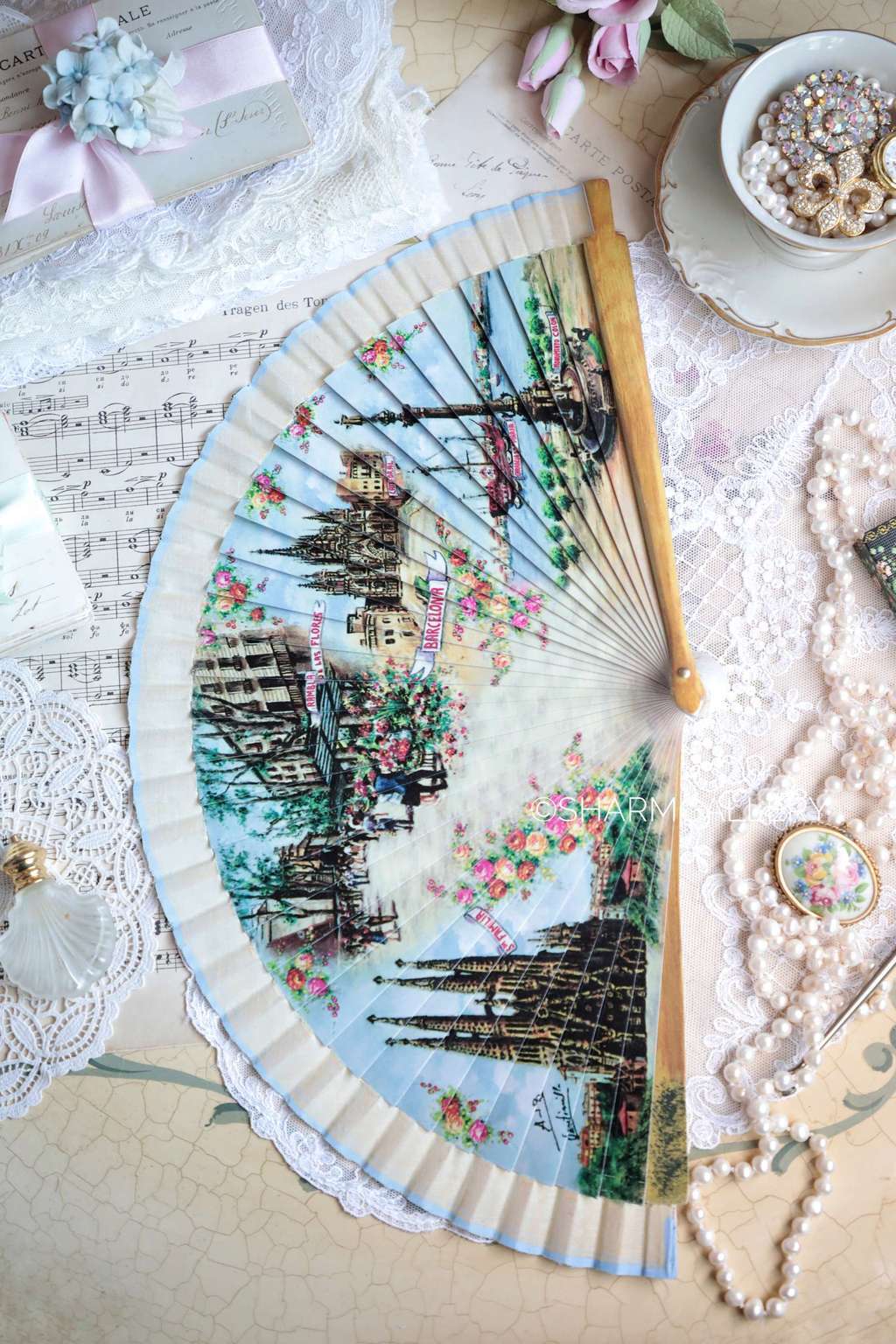 Веер №20 деревянный с росписью, Барселона. Испания, Винтаж.