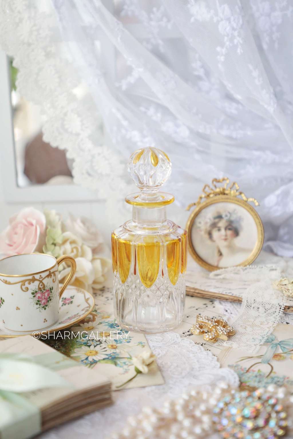 Старинный хрустальный флакон с притертой пробкой Val Saint Lambert ( Валь Сэн Ламберт ) Бельгия.