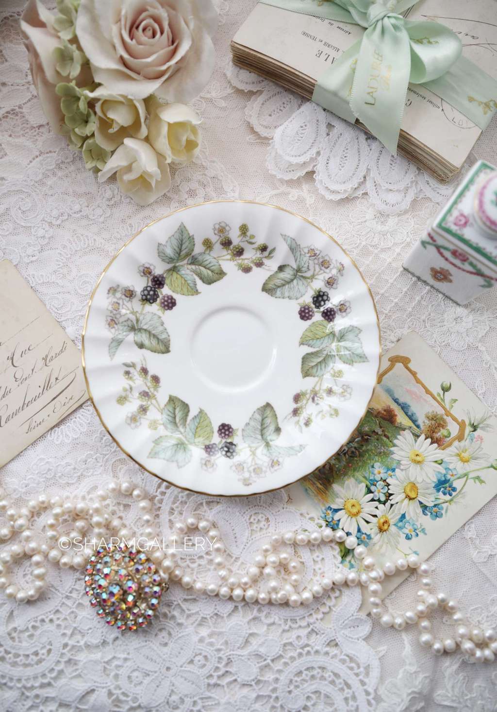 Чайное блюдце "Ежевика" Lavinia от Royal Worcester, Англия. Винтаж.