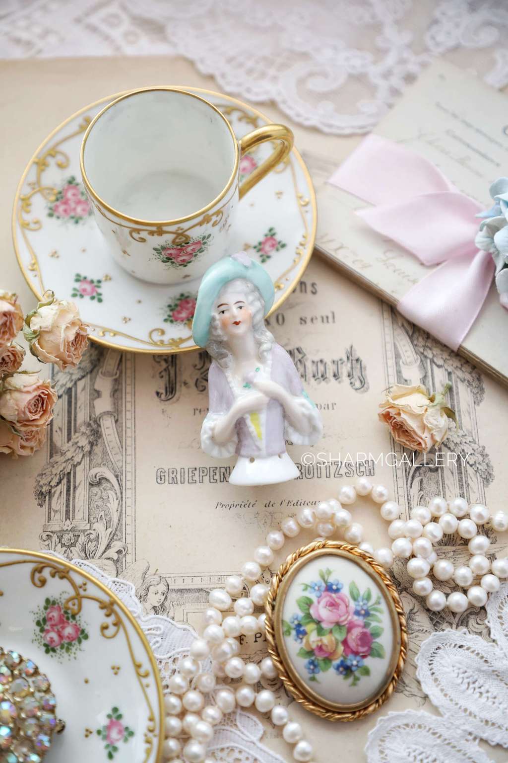 Антикварная Half doll  половинка куклы 7,5см. Фарфор, Германия.