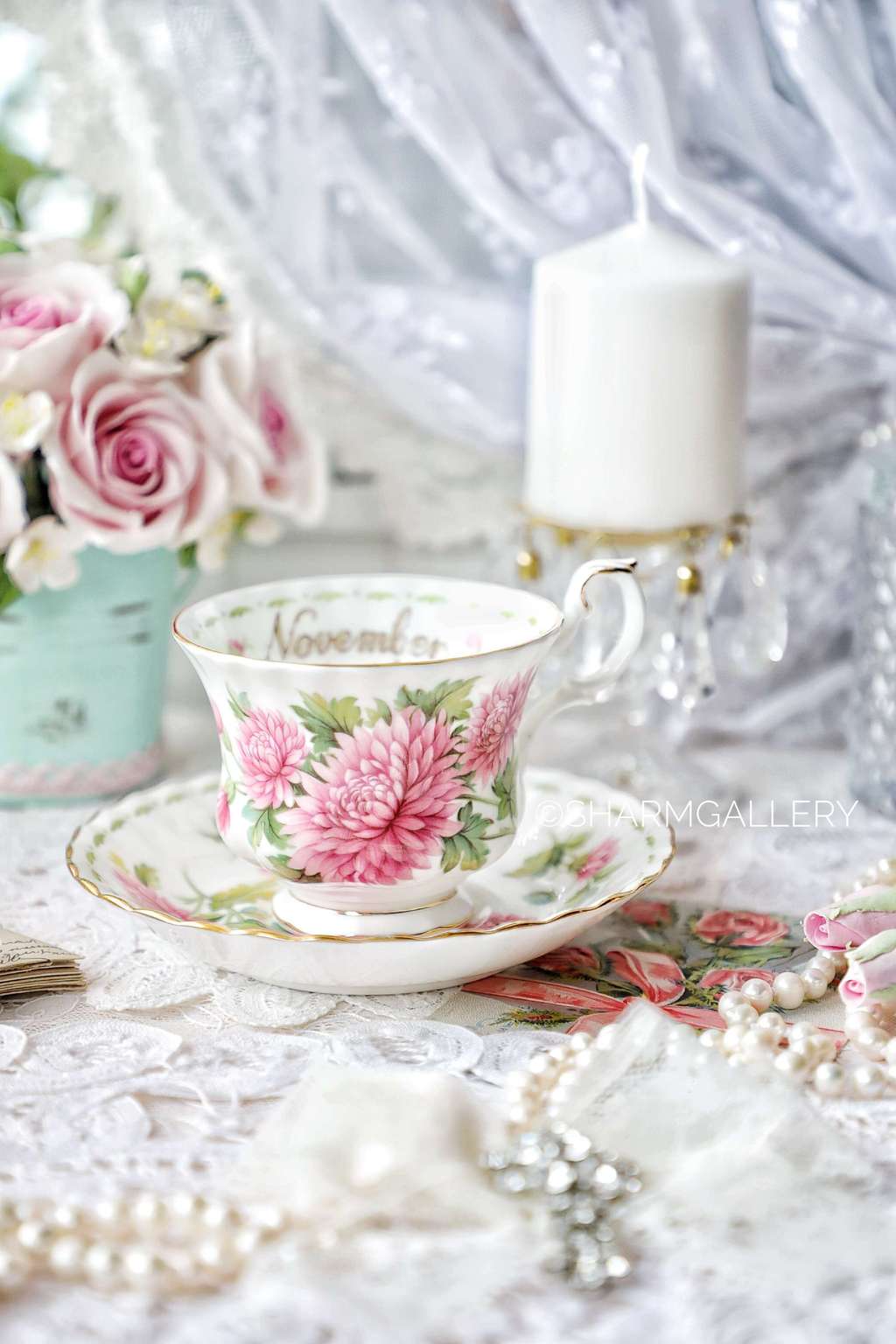 Чайная пара «Цветок месяца» Ноябрь/Хризантема, фарфор Royal Albert Англия.