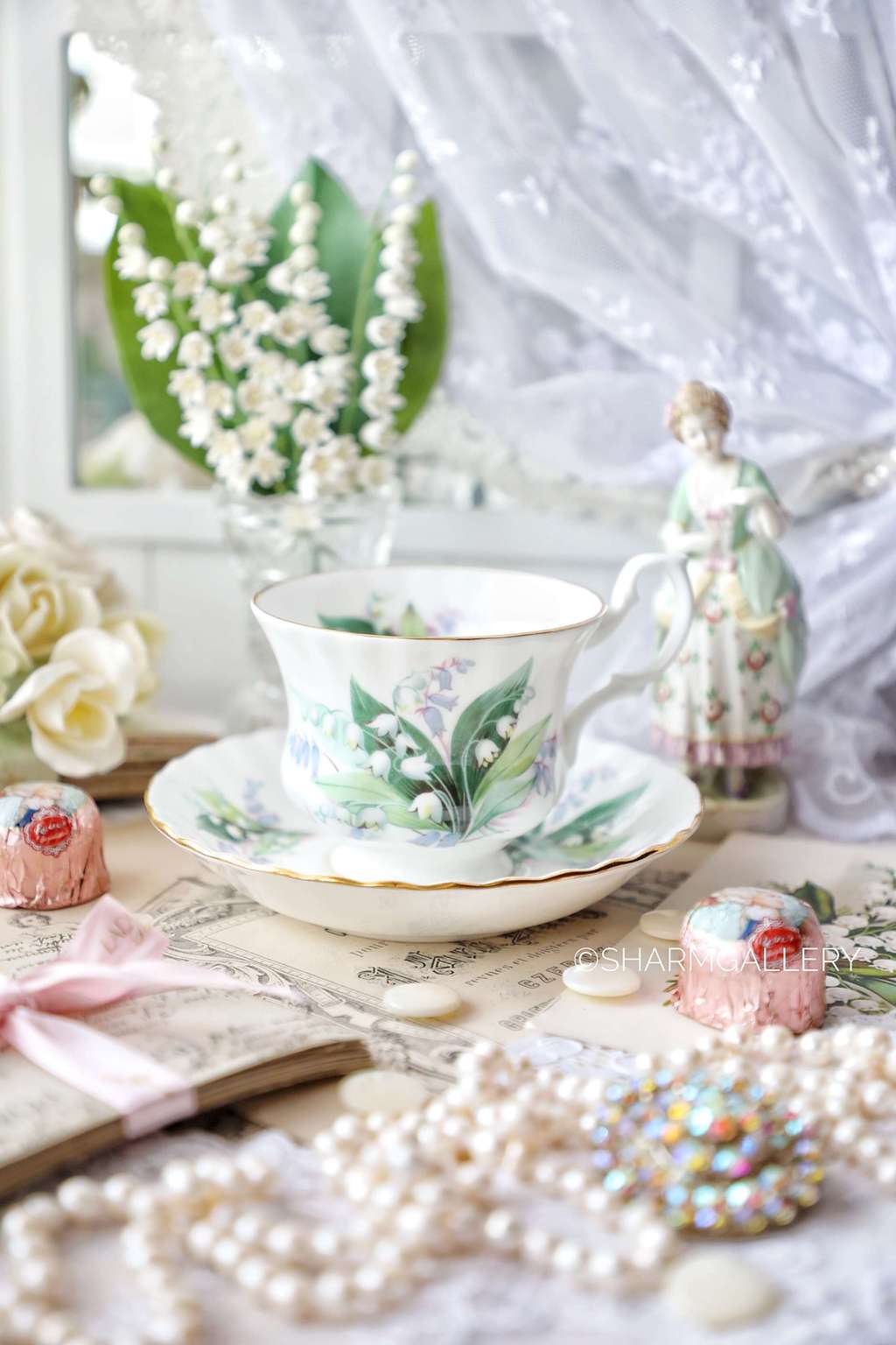 Чайная пара «Summertime Series» Ландыши фарфор Royal Albert Англия.