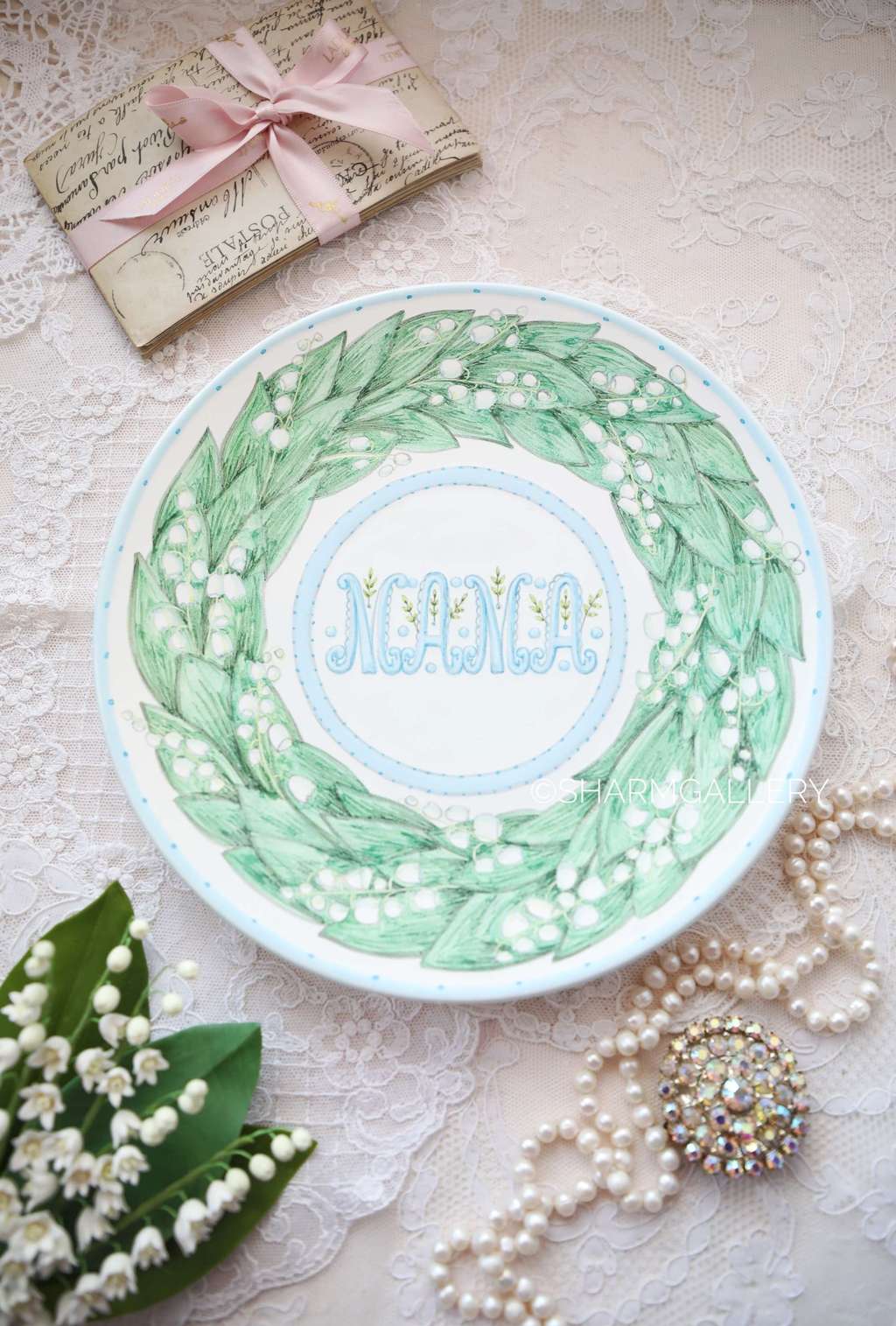 Тарелка настенная «Мама», авторская керамика, роспись, 2014г.