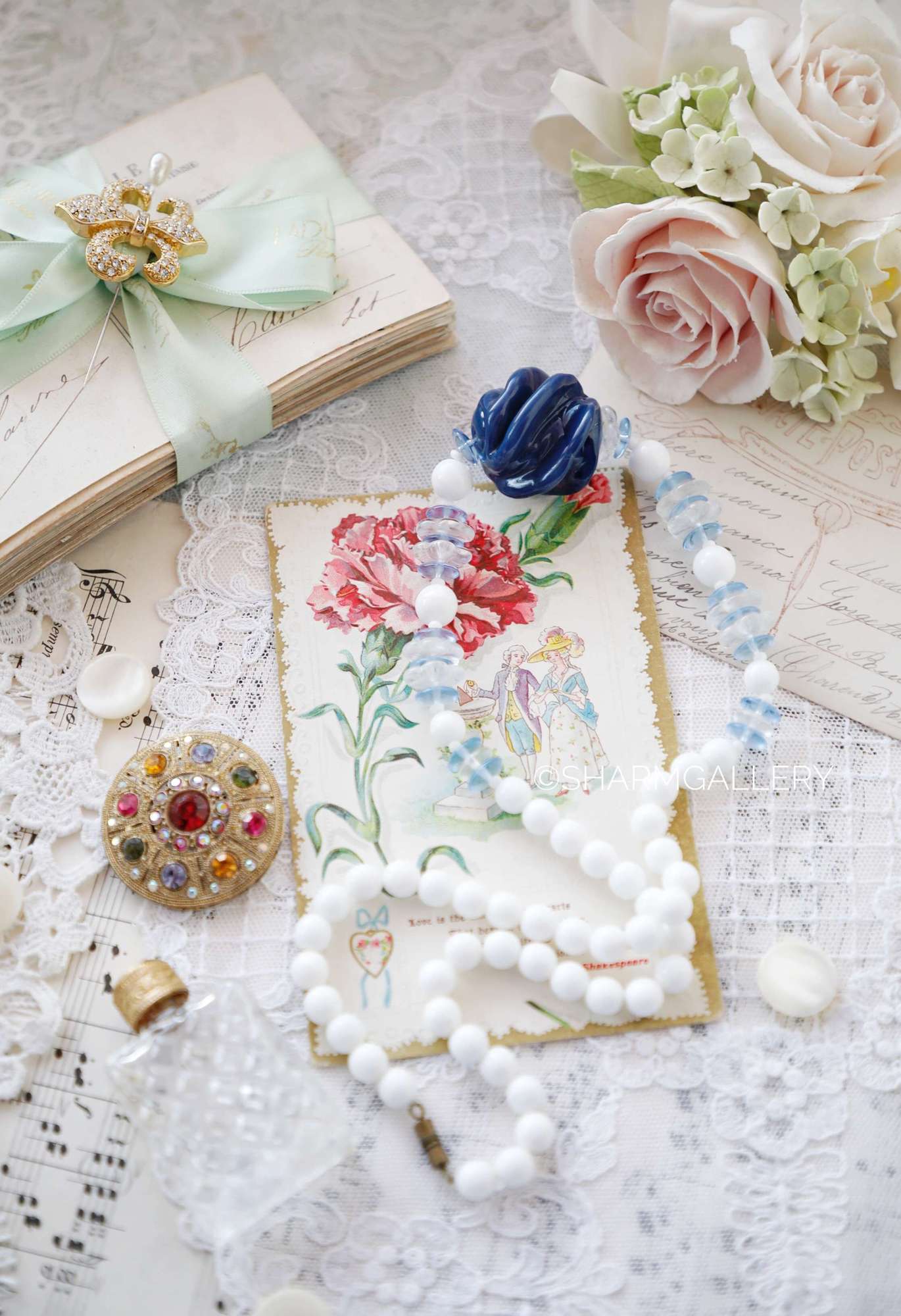 Бусы пластмасса ГДР, 1970гг.