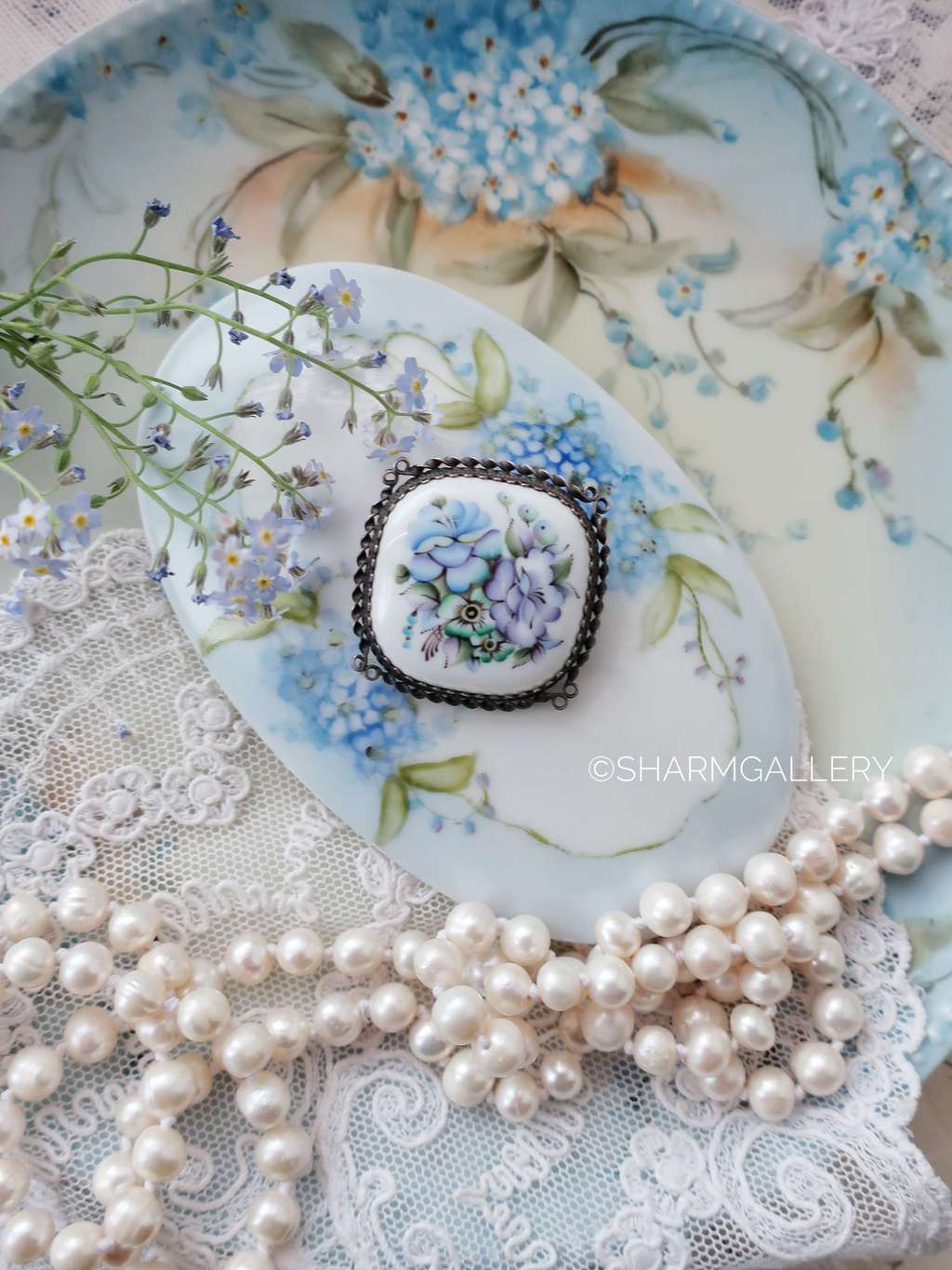 Брошь «Голубые цветы» Ростовская финифть мельхиор, СССР.