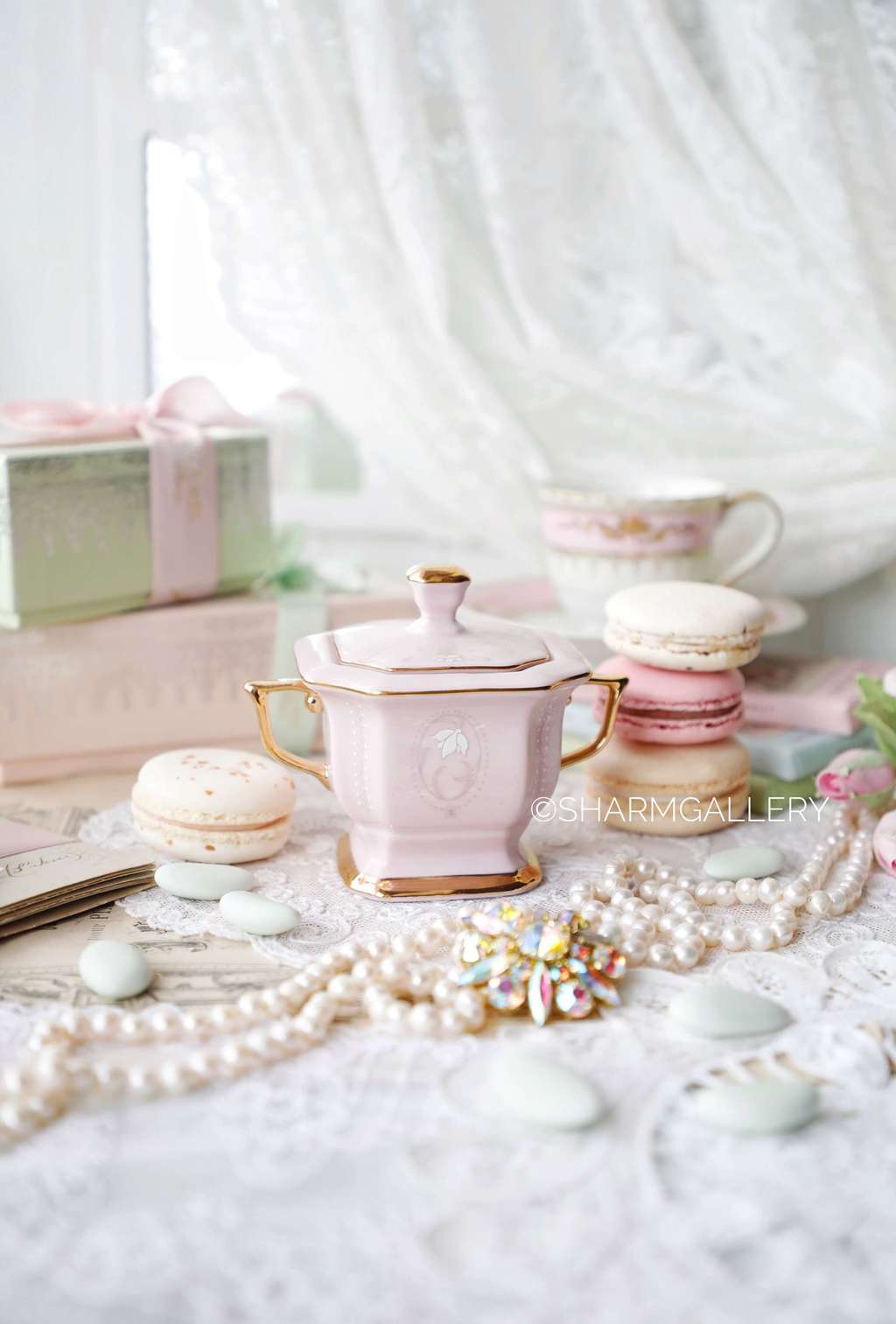 Шкатулка/Сахарница «Белый цветок» Ар нуво. Чешский розовый фарфор "Haas & Czjzek" 1970гг.