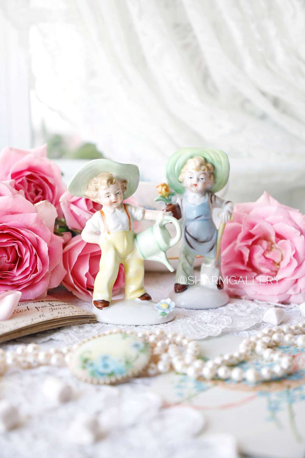 Парные статуэтки Юные садовники, фарфор, Германия.
