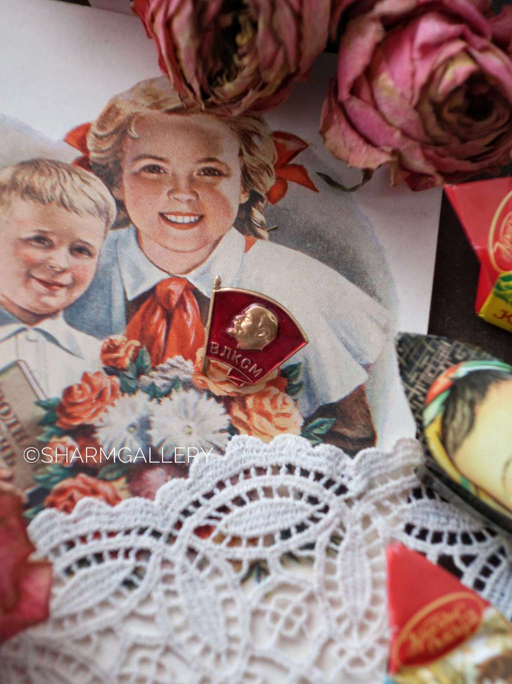 Советский комсомольский значок «ВЛКСМ», металл винтовое крепление, СССР.