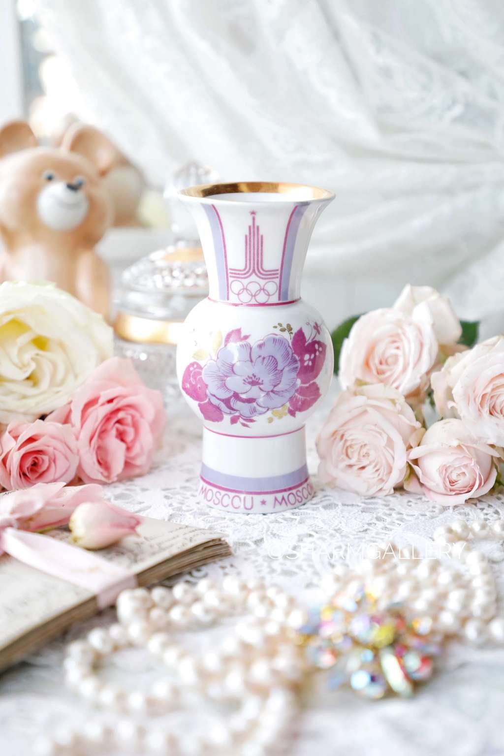 Вазочка Олимпиада 80. Фарфор ЛФЗ, СССР. №5