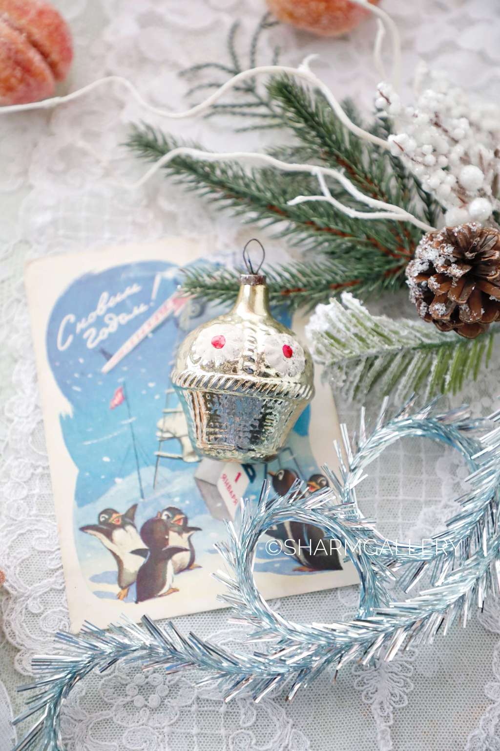 Корзина с цветами светлое золото №4. Елочная игрушка, стекло, СССР.