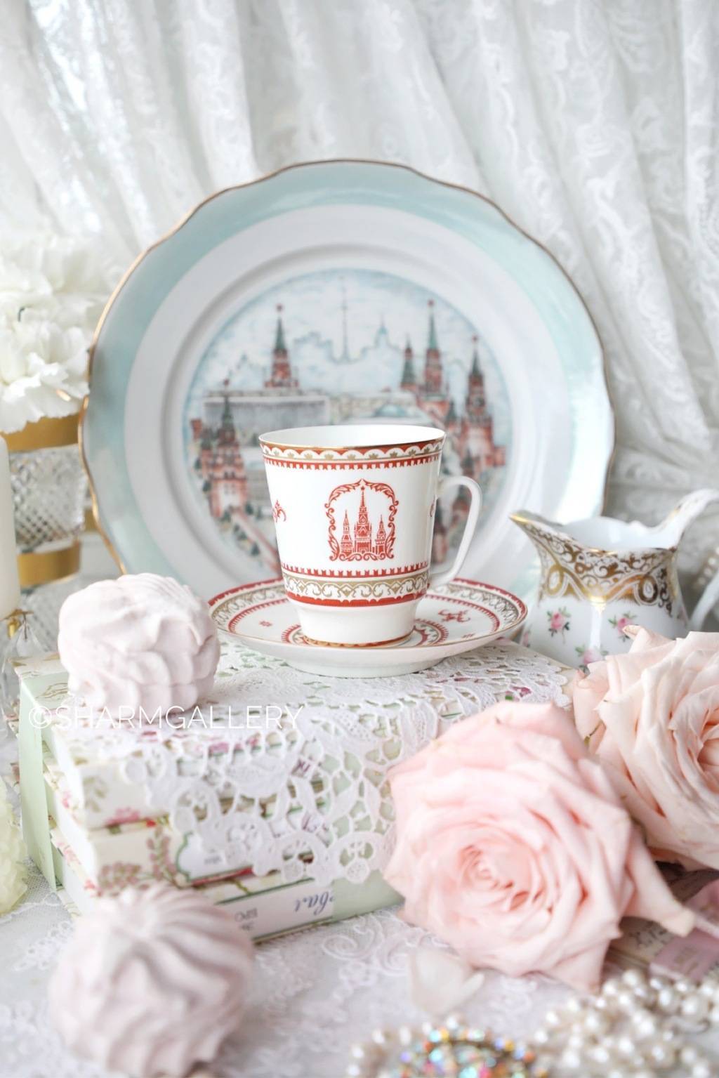 Кофейная пара "Московский Кремль". Костяной фарфор, ЛФЗ, СССР.