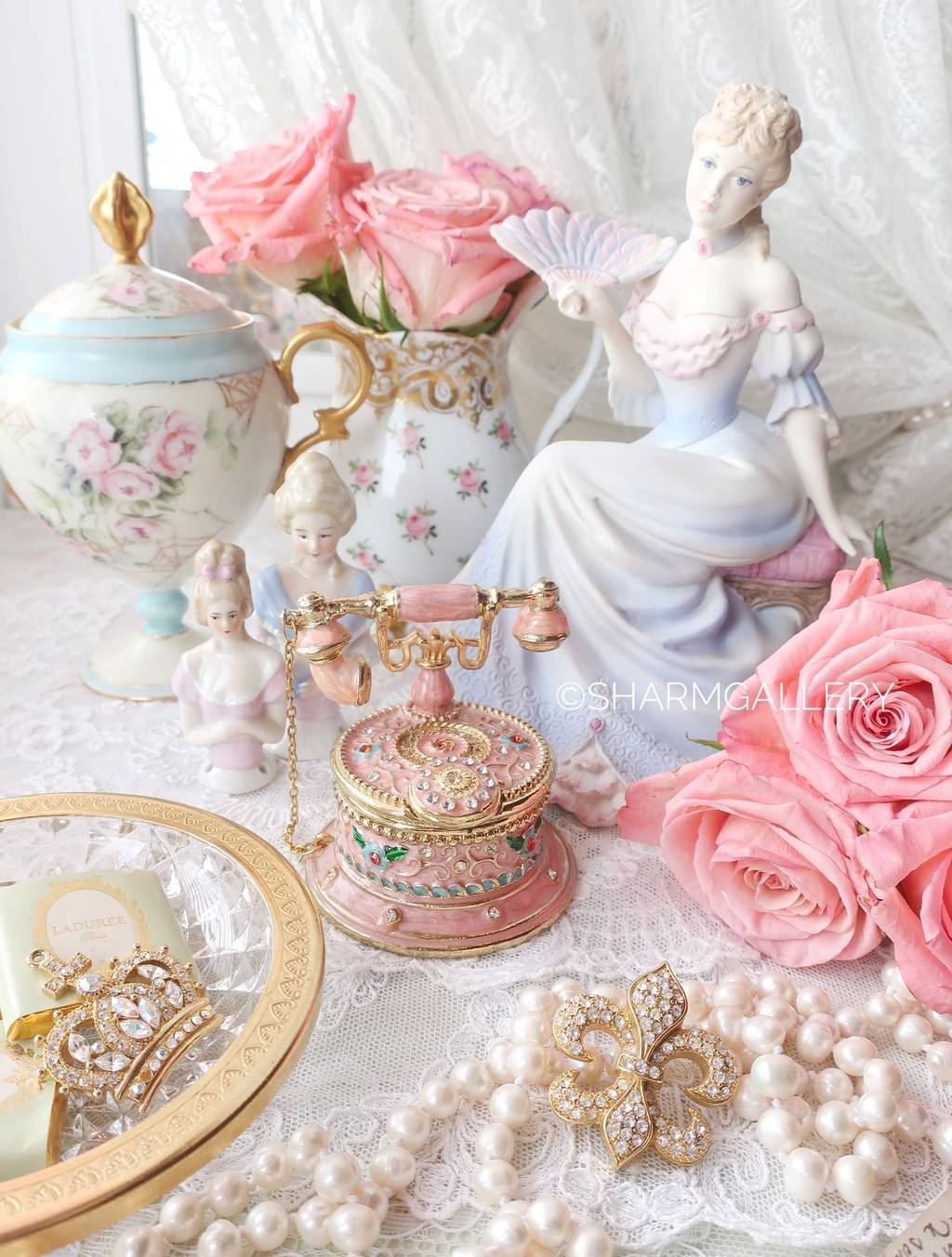 Шкатулка коллекционная «Ретро Телефон» металл, стразы, эмаль.