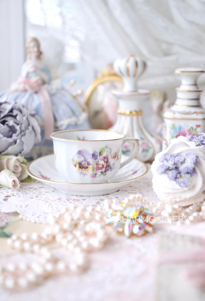 Антикварная кофейная пара "Анютины глазки" фарфор Kahla Германия.