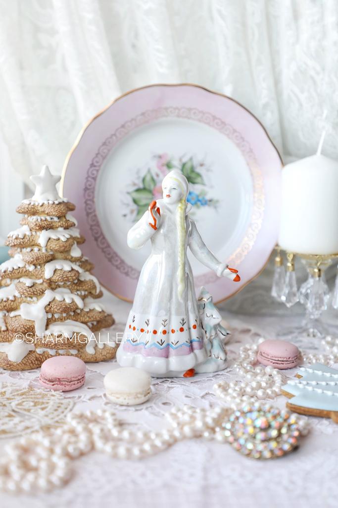 Статуэтка «Снегурочка - Ау»  №8. Фарфор Дулево, 3 сорт, СССР 1957г.