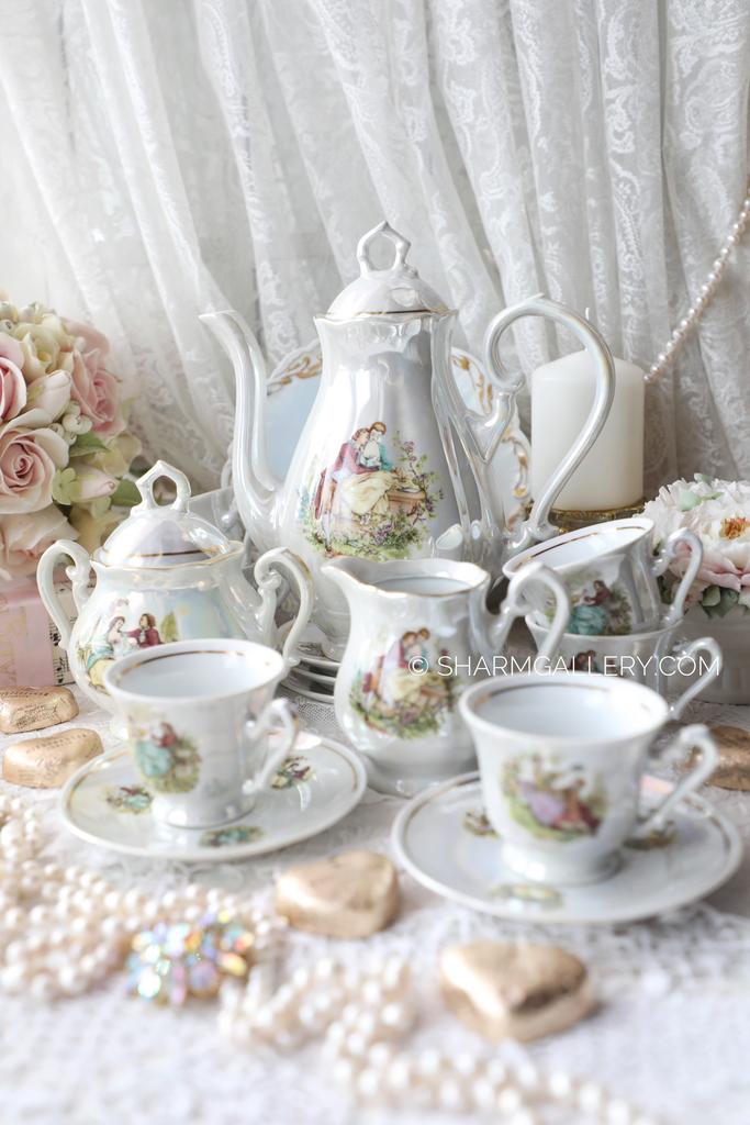 Старинный кофейный сервиз, перламутровый «Свидание» фарфор, Zajecar Югославия.