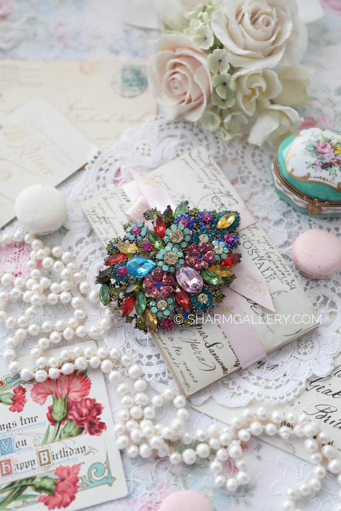 Большой фрагмент со стразами, для декора и творчества. Польша.