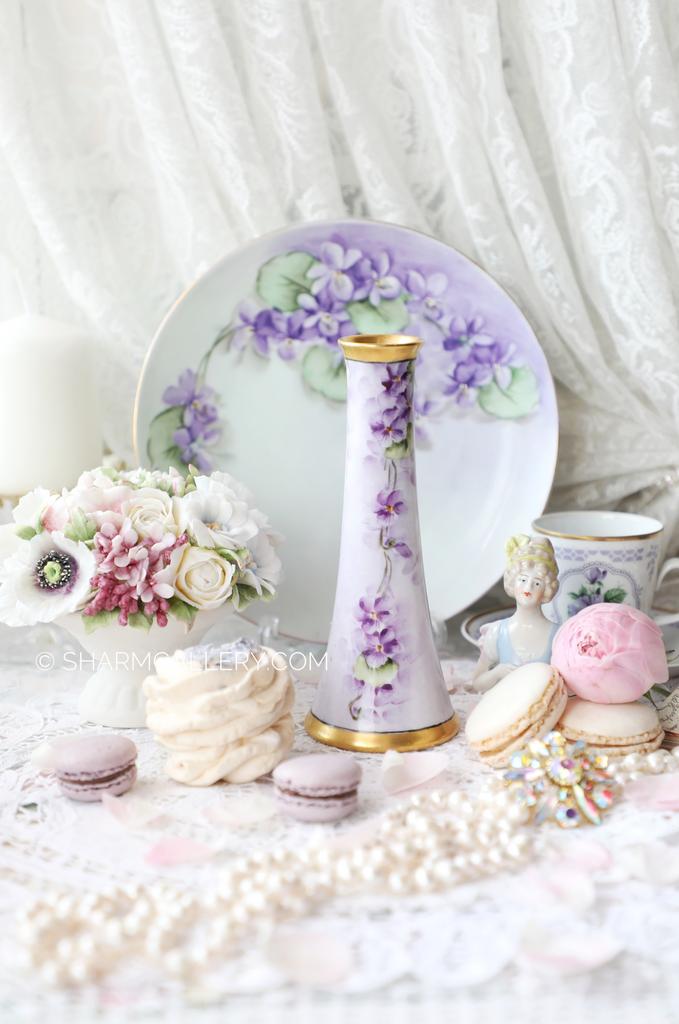 Антикварная ваза «Фиалки» 15,5см, фарфор, роспись, Limoges (Лимож) Франция.