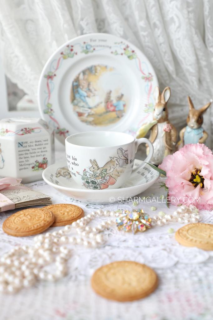 Чайная пара Peter Rabbit/Питер Кролик, фарфор Wedgwood, Веджвуд Англия. Кракелюр