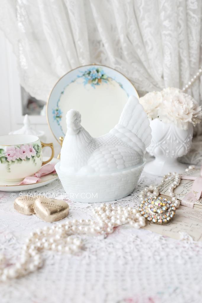 Антикварная Масленка Паштетница Икорница Шкатулка «Курица» белое молочное (опаловое) стекло, Царская Россия.