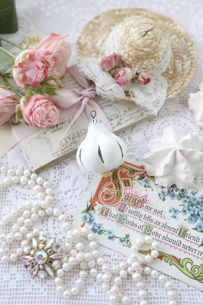 Елочное украшение «Чеснок» фарфор, роспись. Италия.