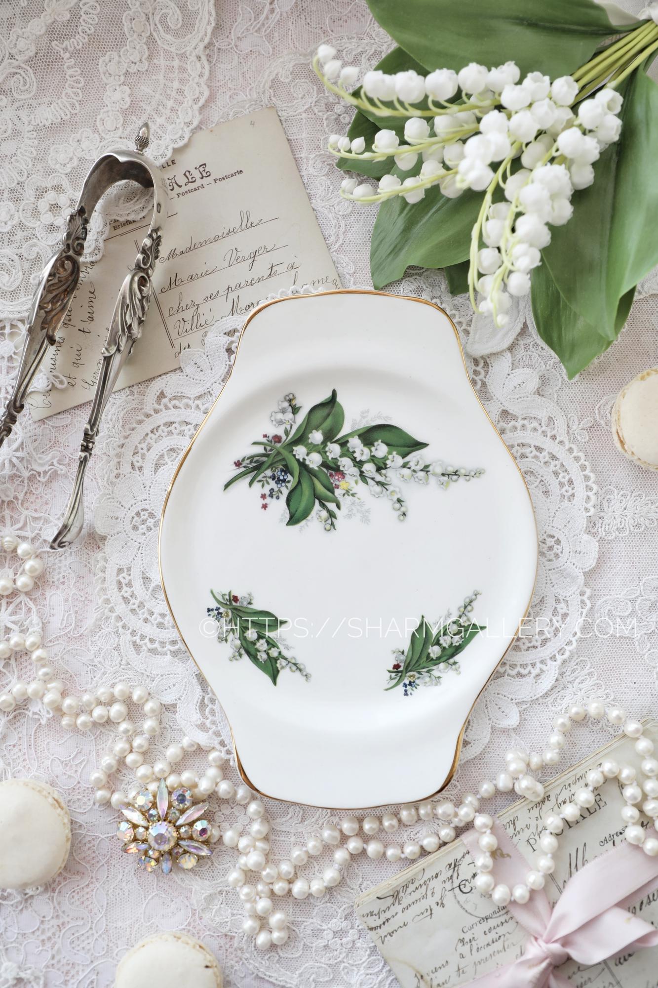 Сервировочное блюдо «Ландыши» фарфор Royal Sutherland Staffordshire, Англия.