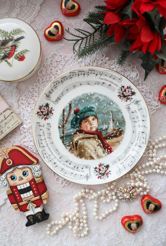 Тарелка "Рождественские гимны" костяной фарфор Royal Doulton, Англия 1986г., коробка.